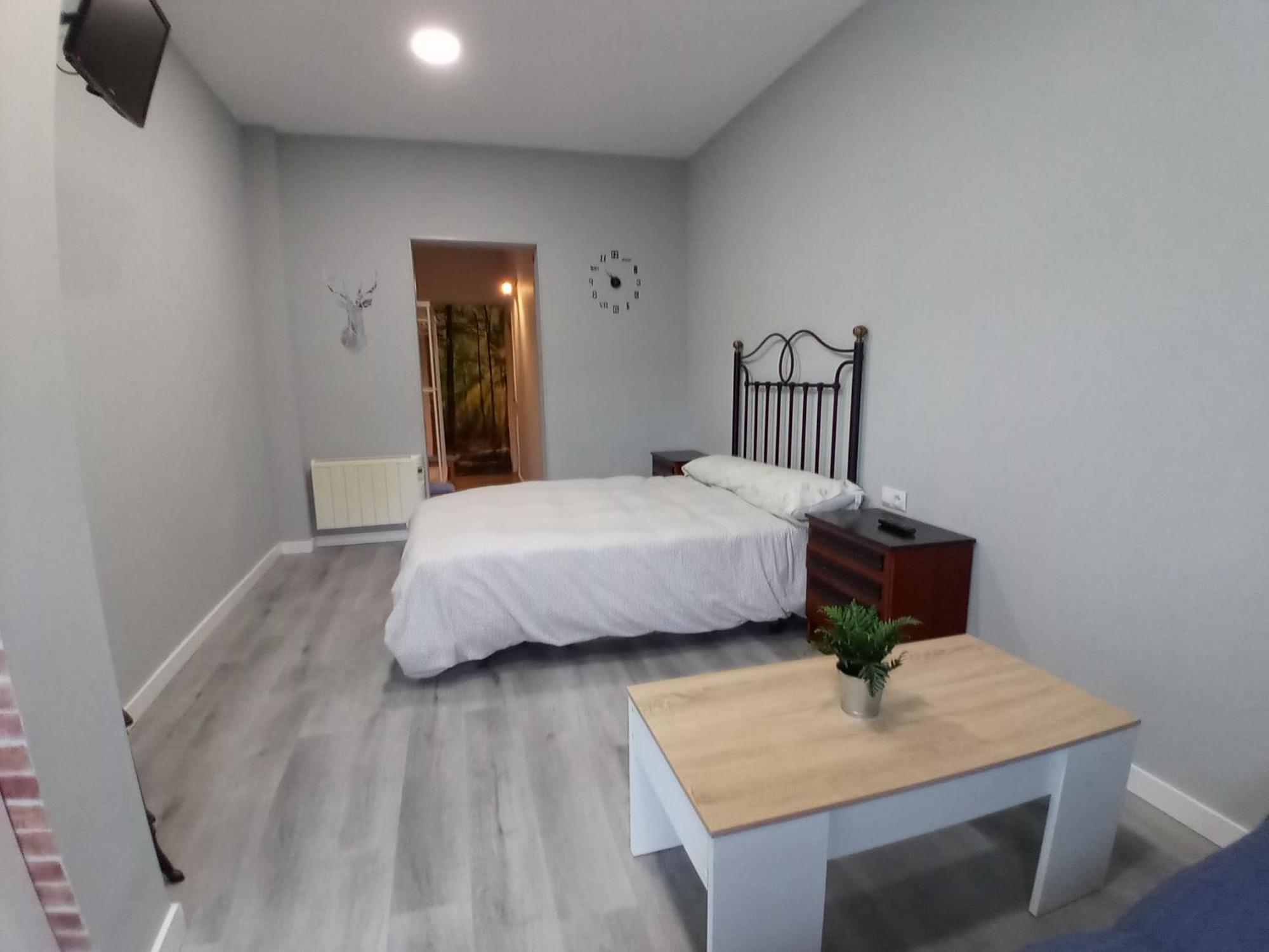 Estudios El Puntual De Romillo Екстер'єр фото