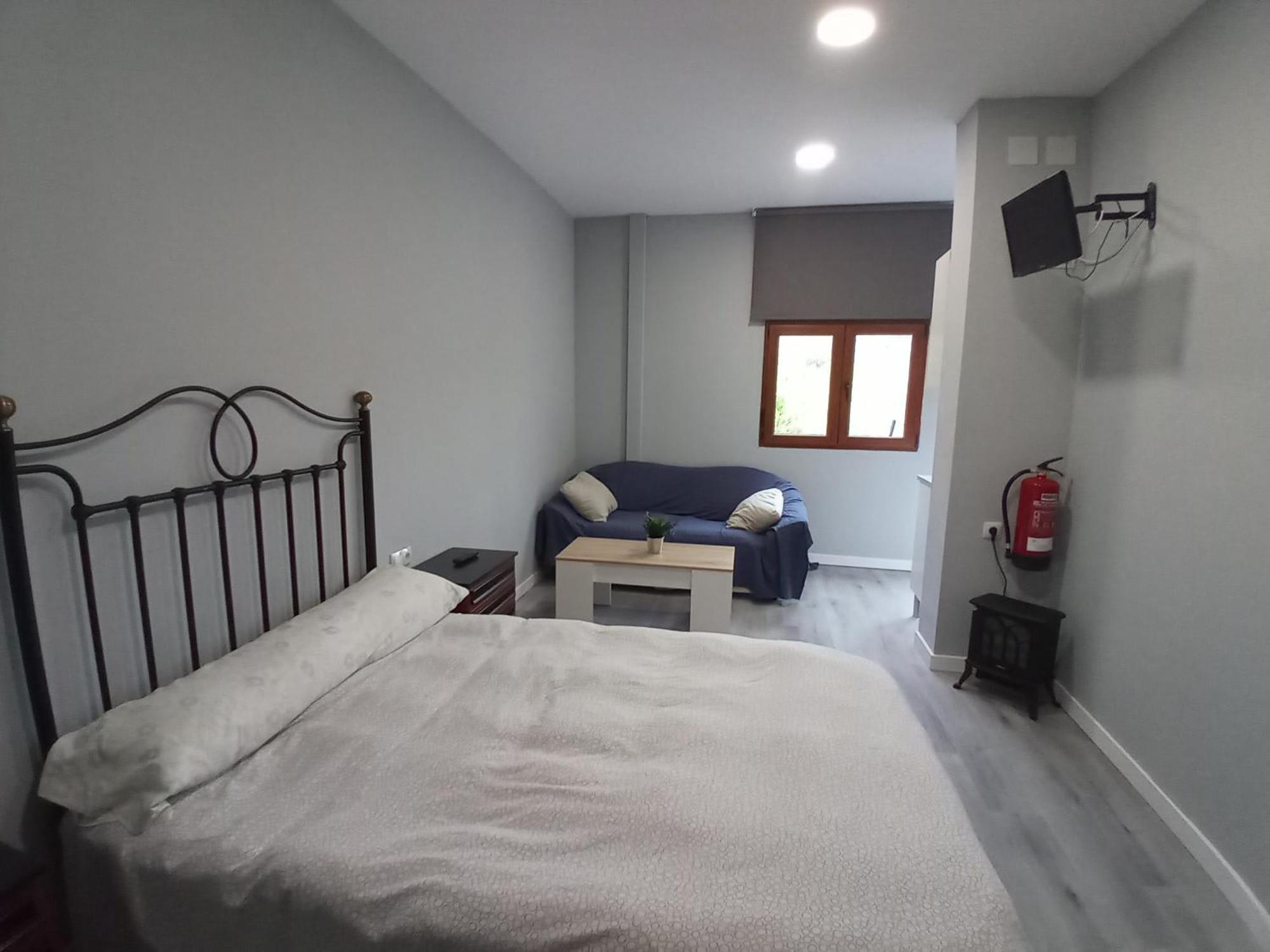 Estudios El Puntual De Romillo Екстер'єр фото